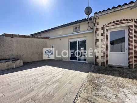 maison de bourg rénovée à vendre à chanteloup
