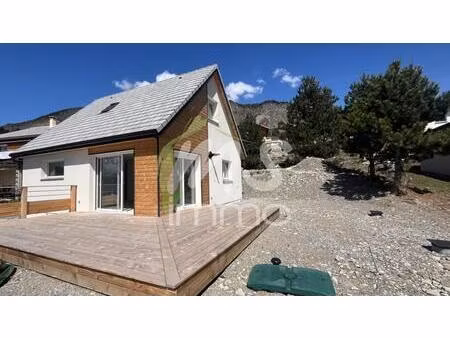 maison t3 de 85 m² - la bâtie neuve