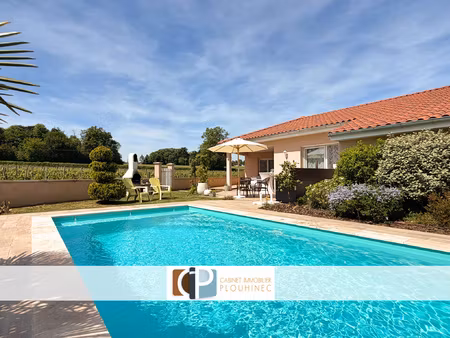 vinzelles - maison récente avec piscine  vue vignoble et log