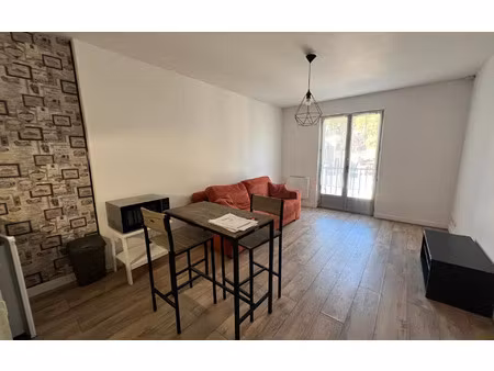 location appartement  25.4 m² t-1 à chamarande  570 €