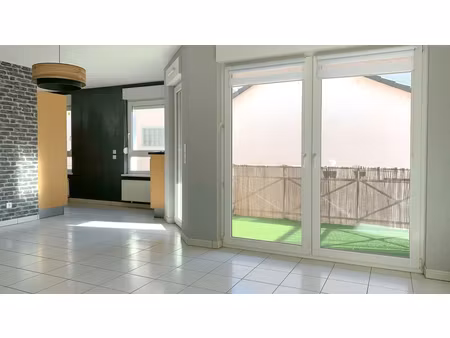 appartement 3 pièces 63 m² geudertheim (garage + cave)