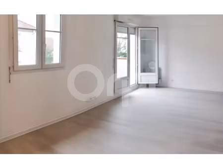 location appartement  m² t-1 à othis  679 €