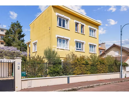 sceaux propriété d'exception avec jardin paysager et terra