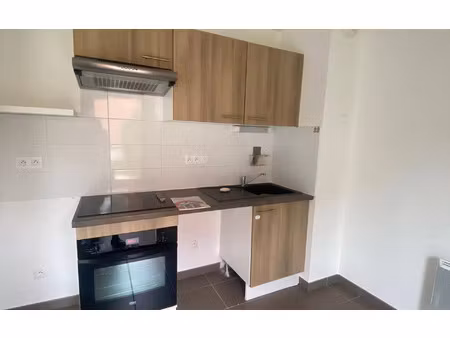 location maison  82.47 m² t-4 à tournefeuille  967 €