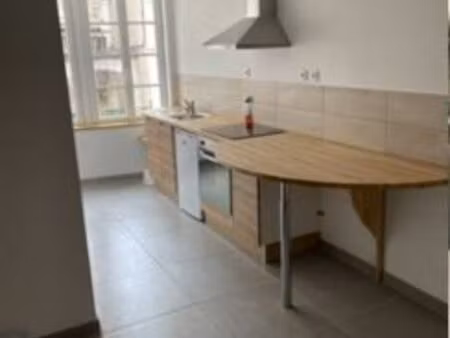 t2 rénové – centre chaumont – tout compris – 30 m²