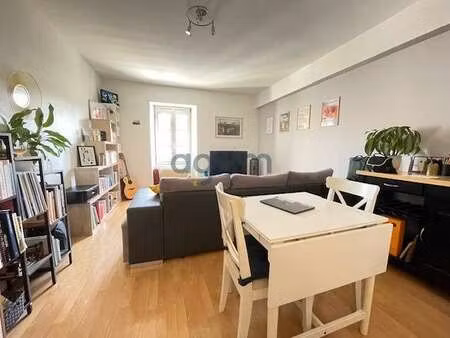 location appartement t1 à la roche-sur-yon centre ville (85000) : à louer t1 / 41m² la roc