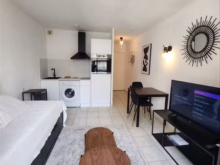 location appartement meublé 1 pièce 21 m²