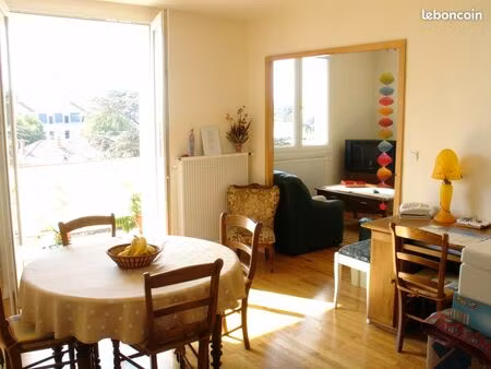 joli t4  calme  bien exposé  balcon  garage  parking  cave  proche centre