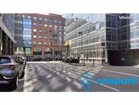 parking/box 12 m² nanterre