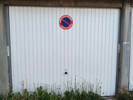 location garage fermé