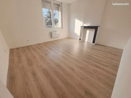 maison semi individuelle 3 chambres