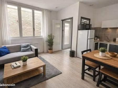descriptif de cet appartement à louer de 2 pièces et 30 m²