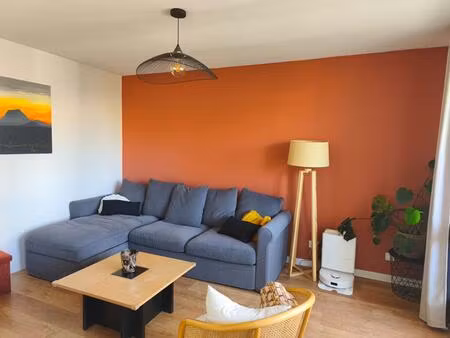 coup de coeur - appartement t3 lumineux avec balcon vue puy de dôme + garage - secteur laf