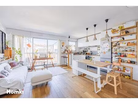 appartement t3 de 50 m2 à paris 75018  rue philippe de girard