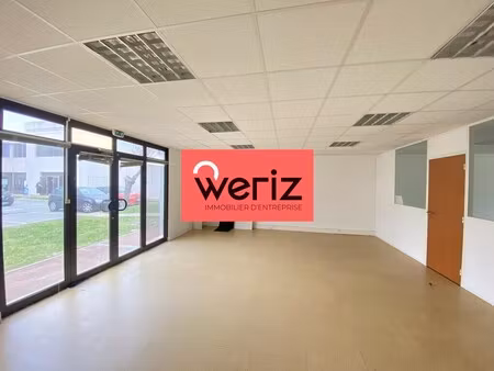 location bureaux 90 m² à 2 527 m²