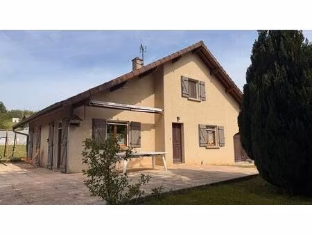 maison de 1999  108 m2  3 chambres  garage et terrain.
