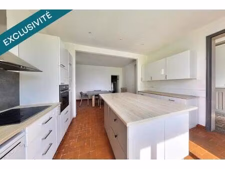 charmante maison en pierre avec jardin à val-de-virvée