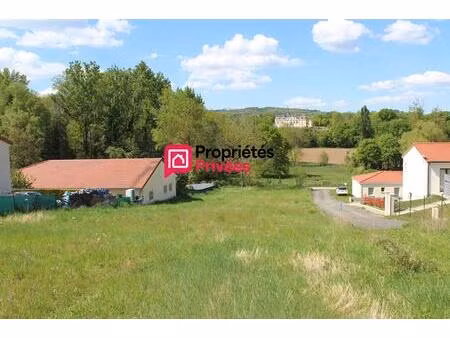terrain à bâtir de 1296 m2