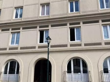 location appartement 3 pièces à dinard (35800) : à louer 3 pièces / 55m² dinard