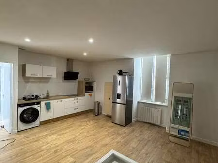 location appartement 2 pièces meublé à montfort-sur-meu (35160) : à louer 2 pièces meublé 