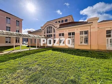 location bureaux et commerces à cherbourg-en-cotentin (50100) : à louer / 480m² cherbourg-