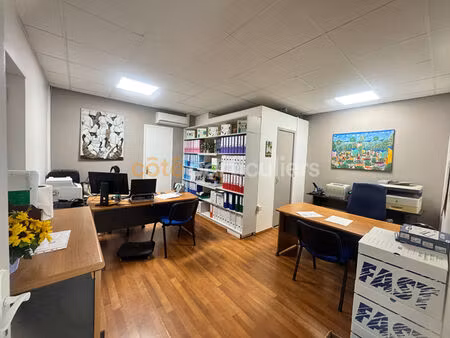 à vendre - local d'activité 39 71 m² -baie-mahault -jardin de houelbourg