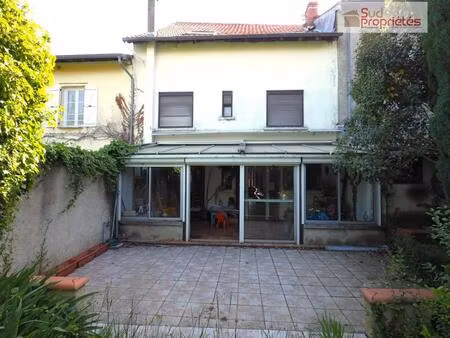 maison de ville t7 avec dépendances et jardin