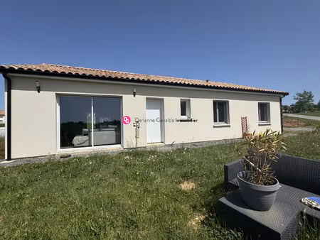 maison tres recente de plain pied