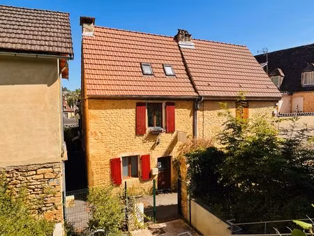 maison en pierre 3 chambres avec terrasse à deux pas du centre historique de sarlat-la-can