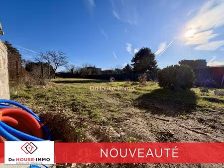 terrain constructible 1 017 m² viabilisé