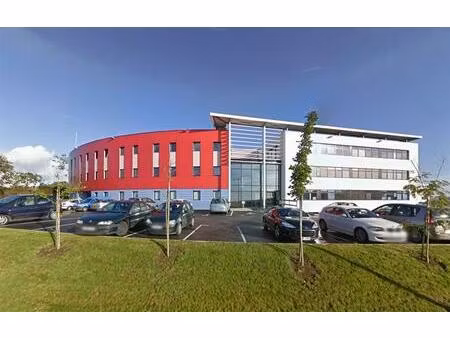 location bureau guipavas 241 m²