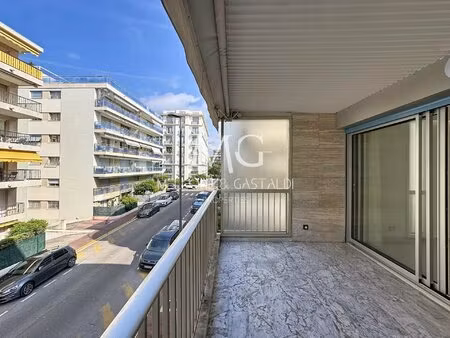 cannes palm beach – à deux pas de la croisette – 3 pièces 65 m² – terrasse – parking