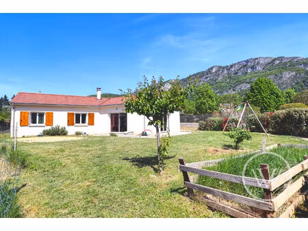 villa récente t5 de 114 45m² sur 1196m² de terrain  rochefort