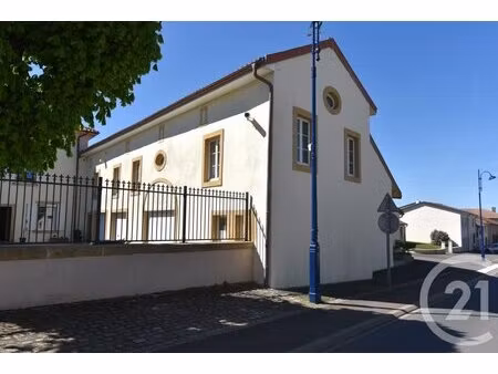 à louer appartement 200 m² – 1 400 € |luttange