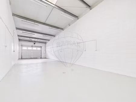 à louer local commercial 78 m² – 900 € |cosnes-et-romain
