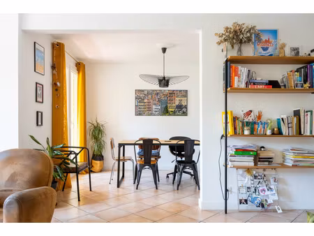 appartement type 4/5 avec terrasse - vielle chapelle 13008 marseille