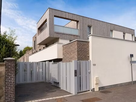 à louer maison 97 25 m² – 1 210 € |croix