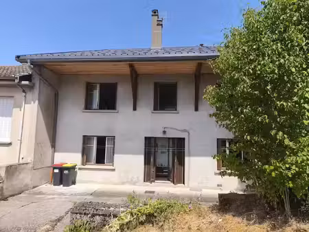 vente maison 4 pièces 100 m² à hauteville-lompnes (01110)  80 000 €