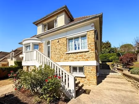 maison de 7 pièces de luxe en vente à sucy-en-brie  île-de-france
