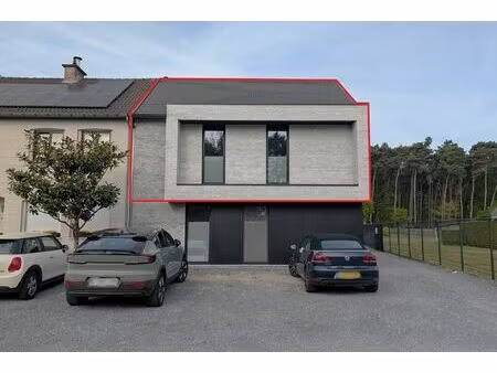 appartement te huur in lanaken met 3 slaapkamers