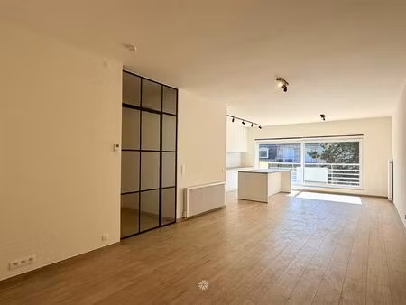 appartement te huur in sint-denijs-westrem met 2 slaapkamers
