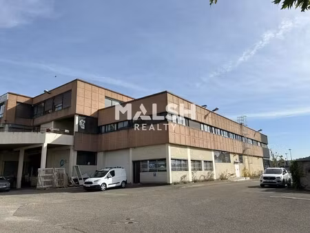 achat local professionnel 400m²
