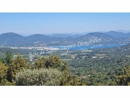 villa avec vue mer et collines