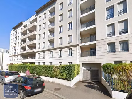 parking à louer - lyon (69) - 78€