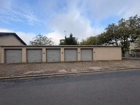 location parking decines charpieu 69150