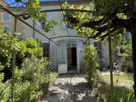 maison à bouchet (26790)