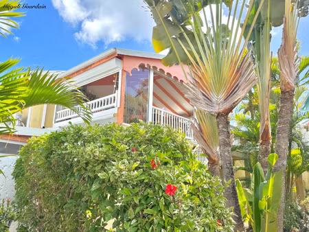 appartement à vendre saint francois 3 pièce(s) 49m2 230 000€