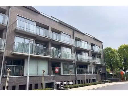 te koop: gezellig 2 slaapkamer appartement met ruim terras in hartje waregem!