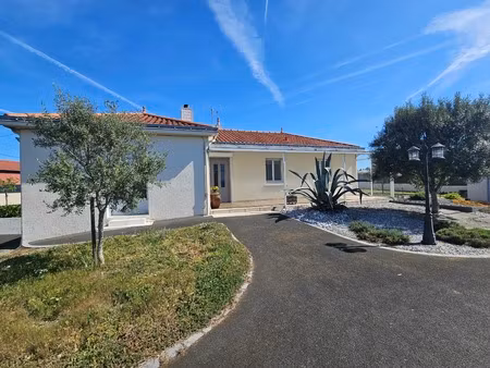 vente maison 3 chambres+1 bureau varades