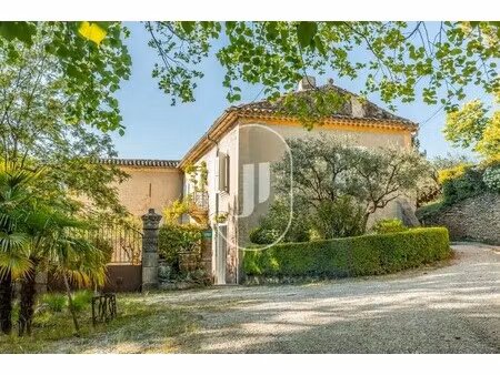 maison de luxe à vendre à puyméras : 850 000 € | 132m²